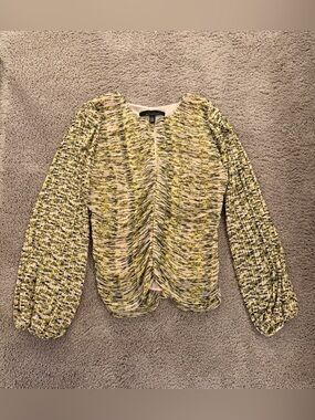 White House Black Market Long Sleeve Pleated Keyhole Blouse Size 8